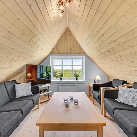 Amazing In With 5 Bedrooms, Sauna & Wifi Casa de Férias *