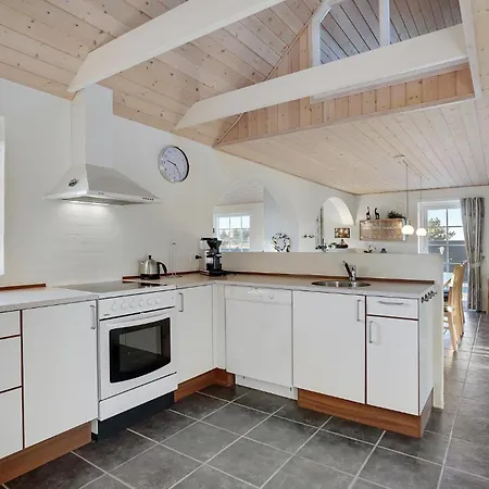 Casa de Férias Amazing In With 5 Bedrooms, Sauna & Wifi *