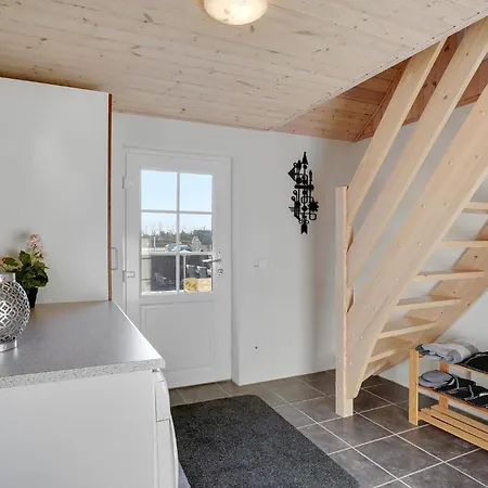Amazing In With 5 Bedrooms, Sauna & Wifi Casa de Férias